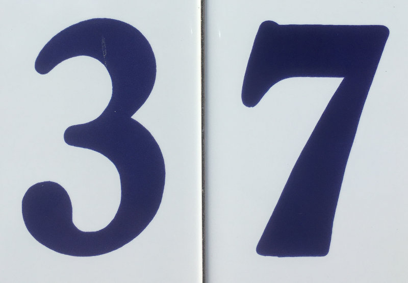Photo of the number 37